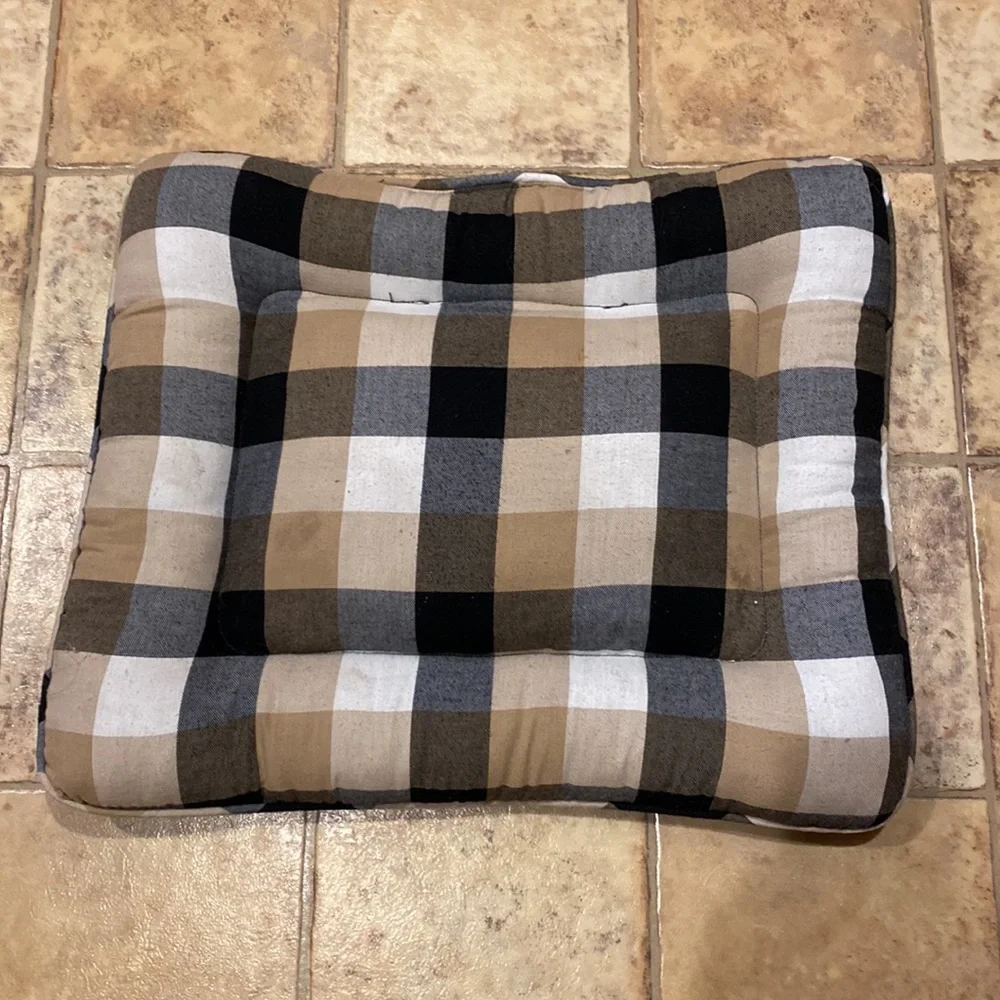 Small dog bed